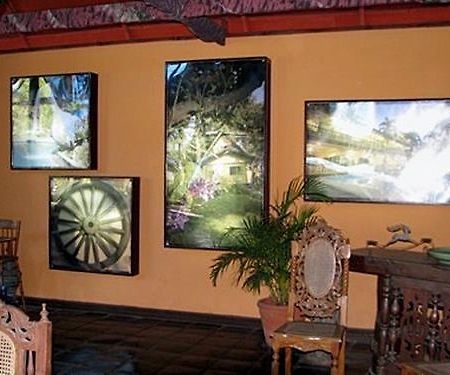 Dona Jovita Garden Resort Calamba  Ngoại thất bức ảnh